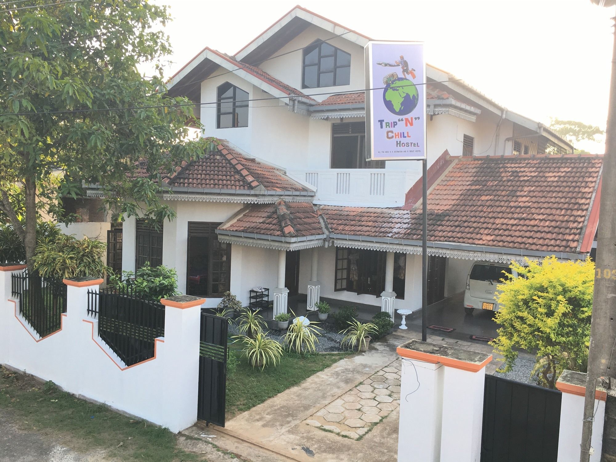 Trip "N" Chill Hostels Colombo Airport Katunayaka Esterno foto